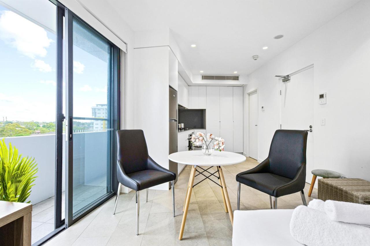 סידני Studio For Long Term Tenants In Strathfield Cbd מראה חיצוני תמונה