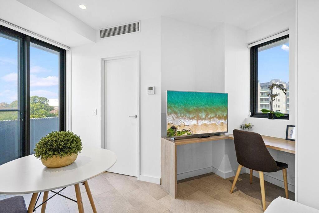 סידני Studio For Long Term Tenants In Strathfield Cbd מראה חיצוני תמונה